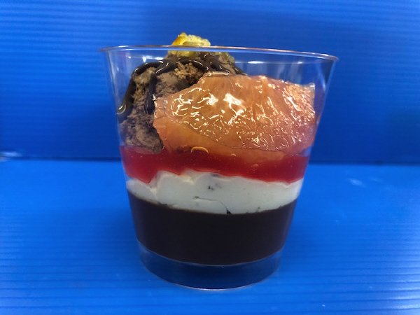 柑橘とチョコレートのパフェ