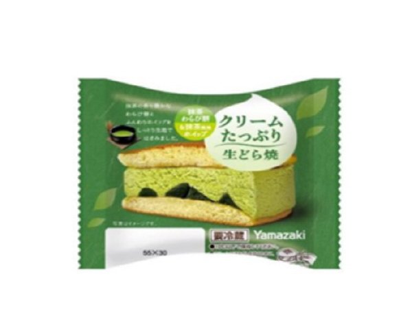Ｔクリームたっぷり生どら焼（抹茶わらび餅＆抹茶風味ホイップ）