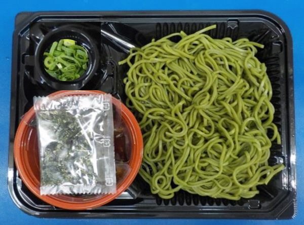 茶そば（宇治抹茶使用）