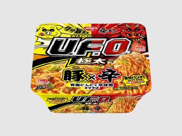 日清焼そばＵ．Ｆ．Ｏ．大盛　豚×辛　背脂にんにく辛味噌まぜそば