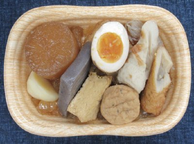 トップバリュ厚切大根入りおでん（大）