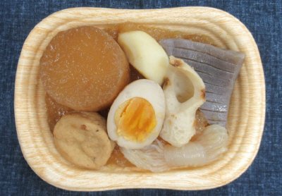 トップバリュ厚切大根入りおでん（小）