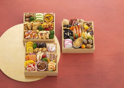 トップバリュ　和洋三段重　集