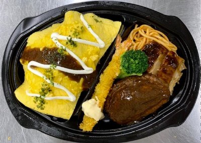 オムライスと洋食セット