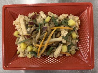 秋の味覚の五目ご飯（コープ近畿）