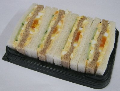 たまごタマゴサンド（４切）