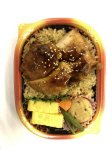 鶏照焼と厚焼き玉子弁当