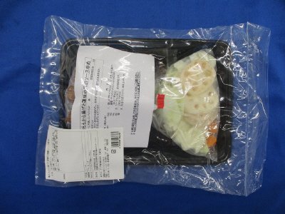 鶏ももから揚げと蓮根の黒酢ソース炒め