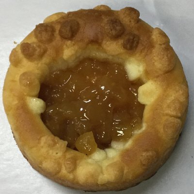 キャラメルりんごクリームパン