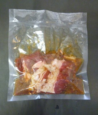 国産いちじく果汁の黒こしょう牛焼肉