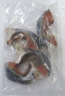 鮭のかま（無塩）