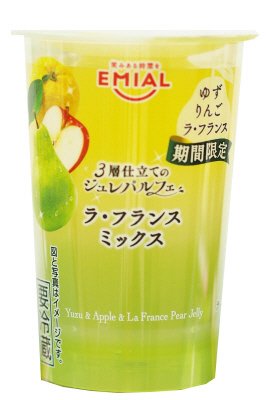 ３層仕立てのジュレパルフェ　ラ・フランスミックス