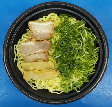 ネギたっぷり醤油ラーメン