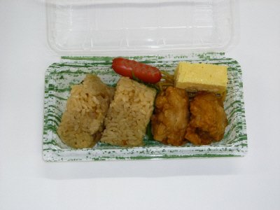玉子焼きと鶏めしおにぎりセット