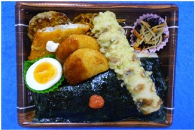 大きな海苔の海苔弁当