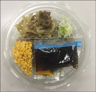 盛夏　冷し旨辛ラー油牛肉蕎麦