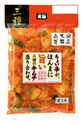 ちょい辛が、ほんまに旨い三種のキムチ盛り合わせ。
