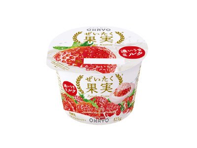 ぜいたく果実まるごといちご＆ヨーグルト