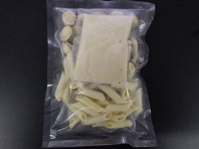 北海道産ベビーほたてとキノコのクリームペンネ
