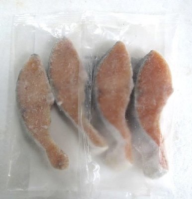 北海道産秋鮭厚切（甘塩味）