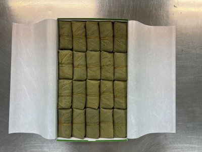 柿の葉ずし詰合せ20個（さば・さけ・えび）紙箱