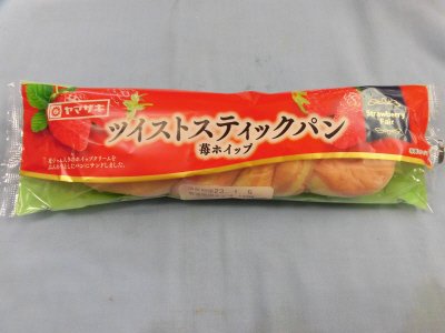 ツイストスティックパン（苺ホイップ）