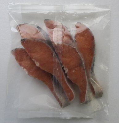 北海道知床羅臼産秋鮭切身（甘塩味）