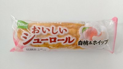 おいしいシューロール　白桃＆ホイップ