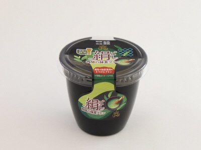 絹ごし西尾の抹茶プリン