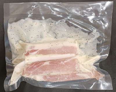 豚ロース肉の黒胡椒揚げ