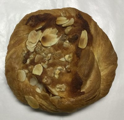 くるみとアーモンドのデニッシュ