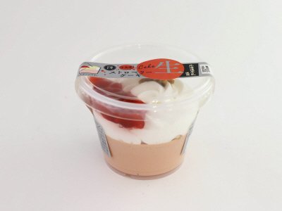 生食感ストロベリーケーキ