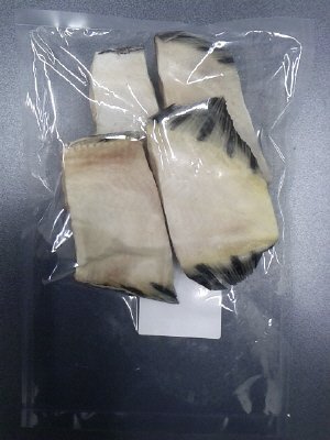 北海道産煮付用黒がれい切身