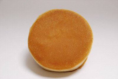 平焼きボロニアソーセージパン