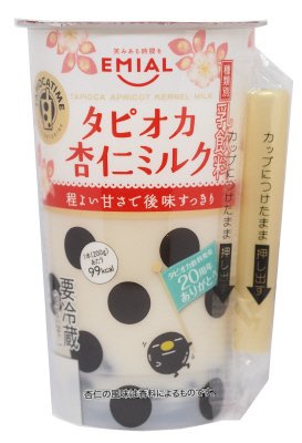 タピオカ杏仁ミルク